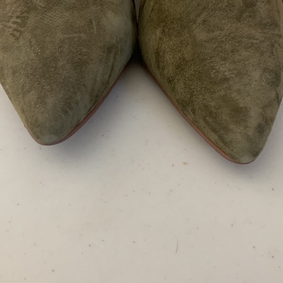 Franco Sarto ‘Callan’ Pointed Toe Pump green suede leather EUC - Picture 4 of 16